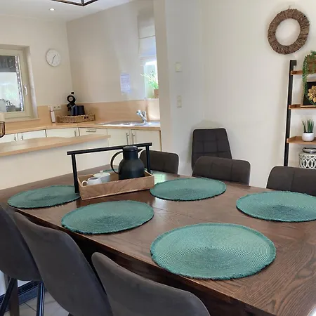 'tmaelhof Semesterbostad *